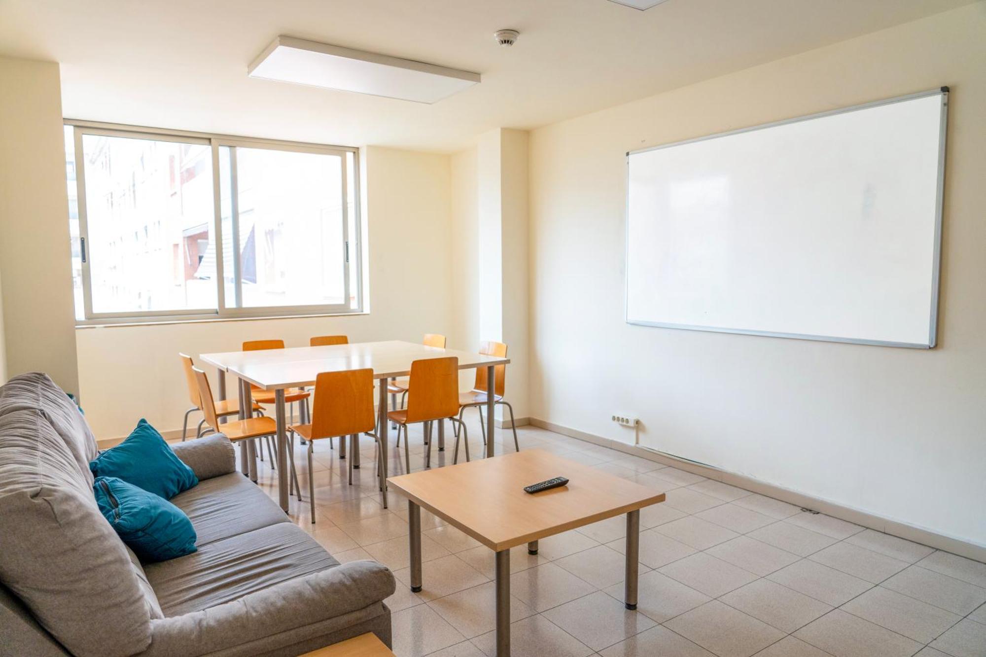 Apartaments Turistics Residencia Vila Nova Виланова-и-ла-Желтру Экстерьер фото
