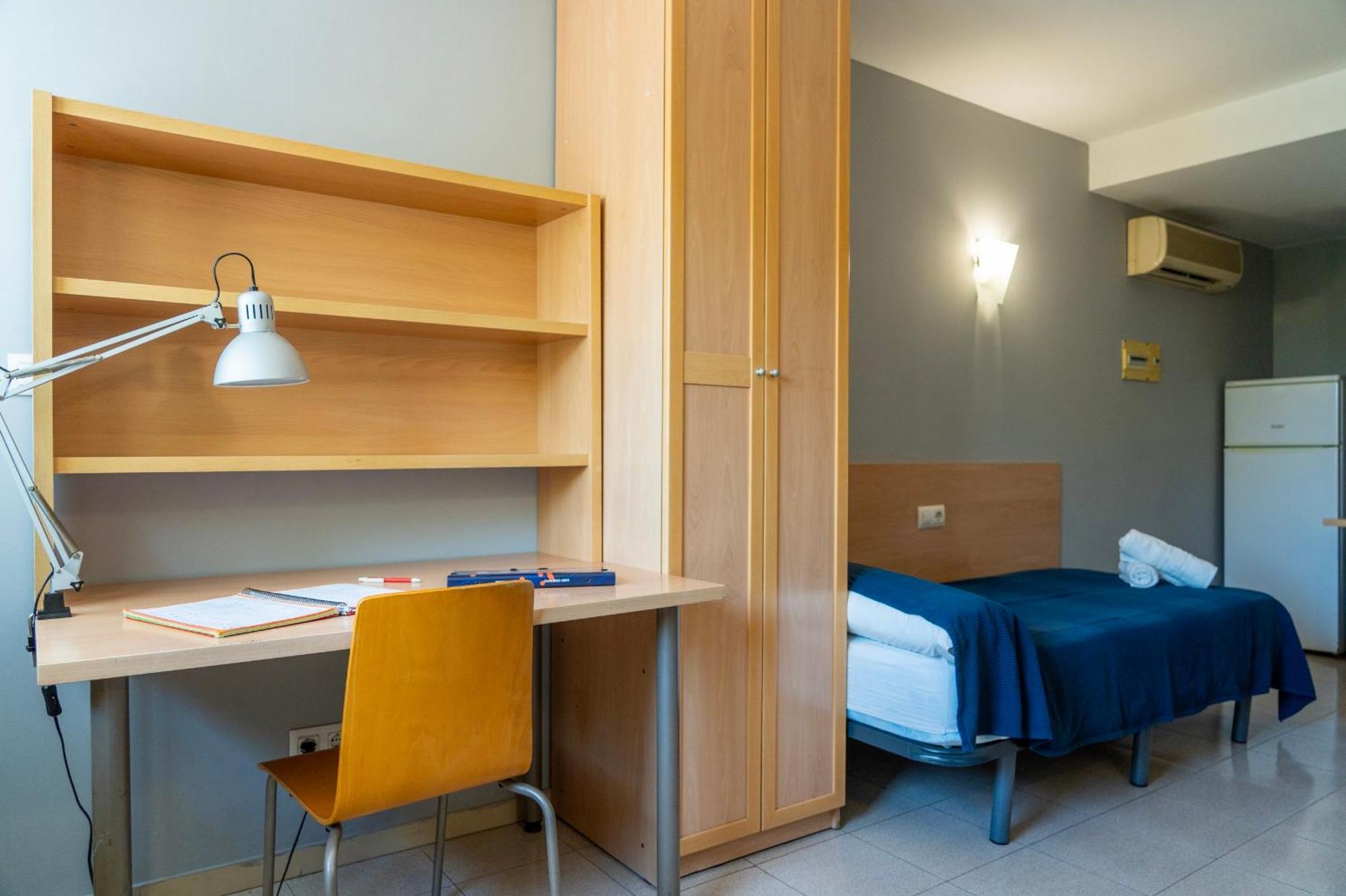 Apartaments Turistics Residencia Vila Nova Виланова-и-ла-Желтру Экстерьер фото