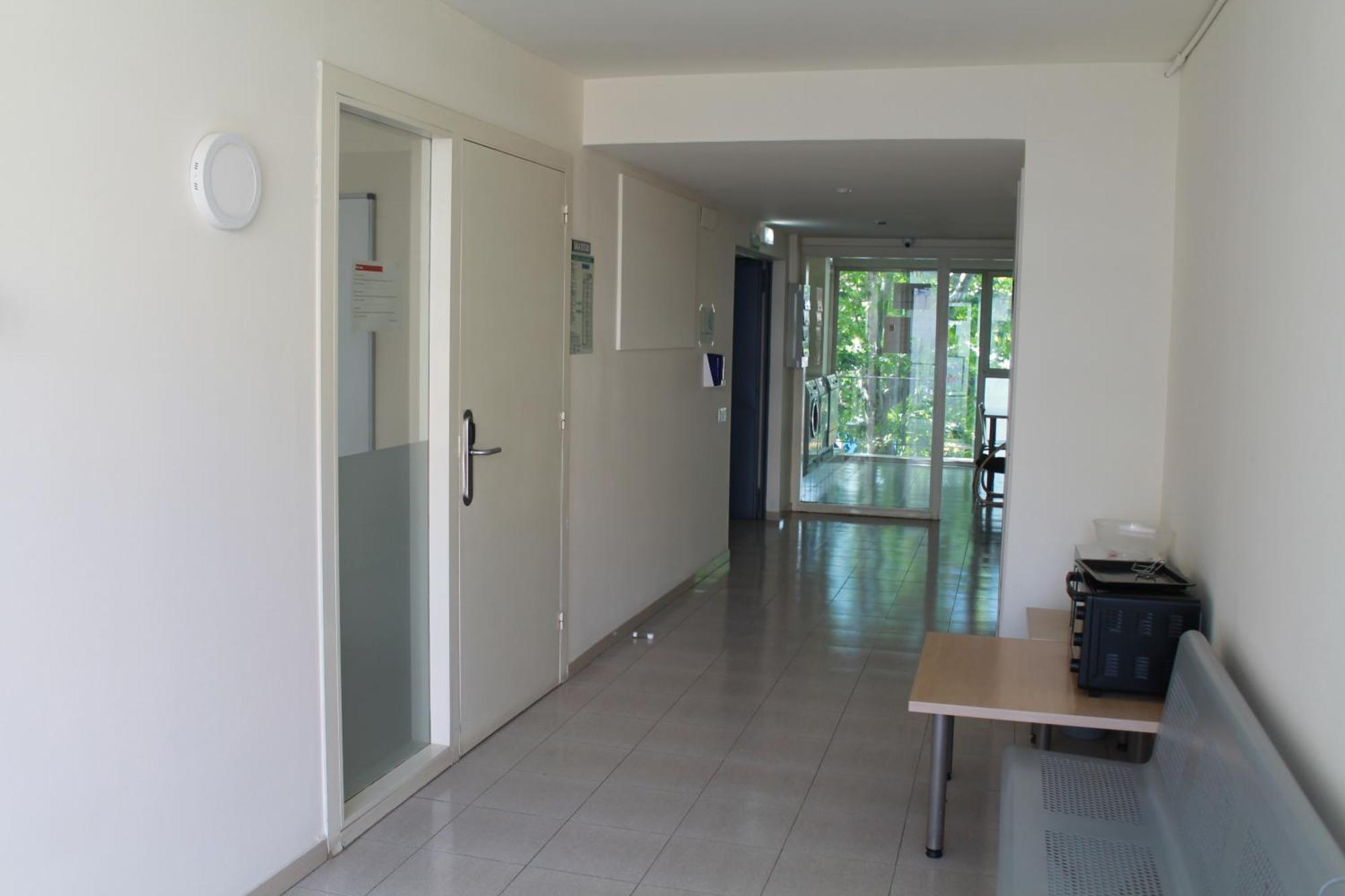 Apartaments Turistics Residencia Vila Nova Виланова-и-ла-Желтру Экстерьер фото